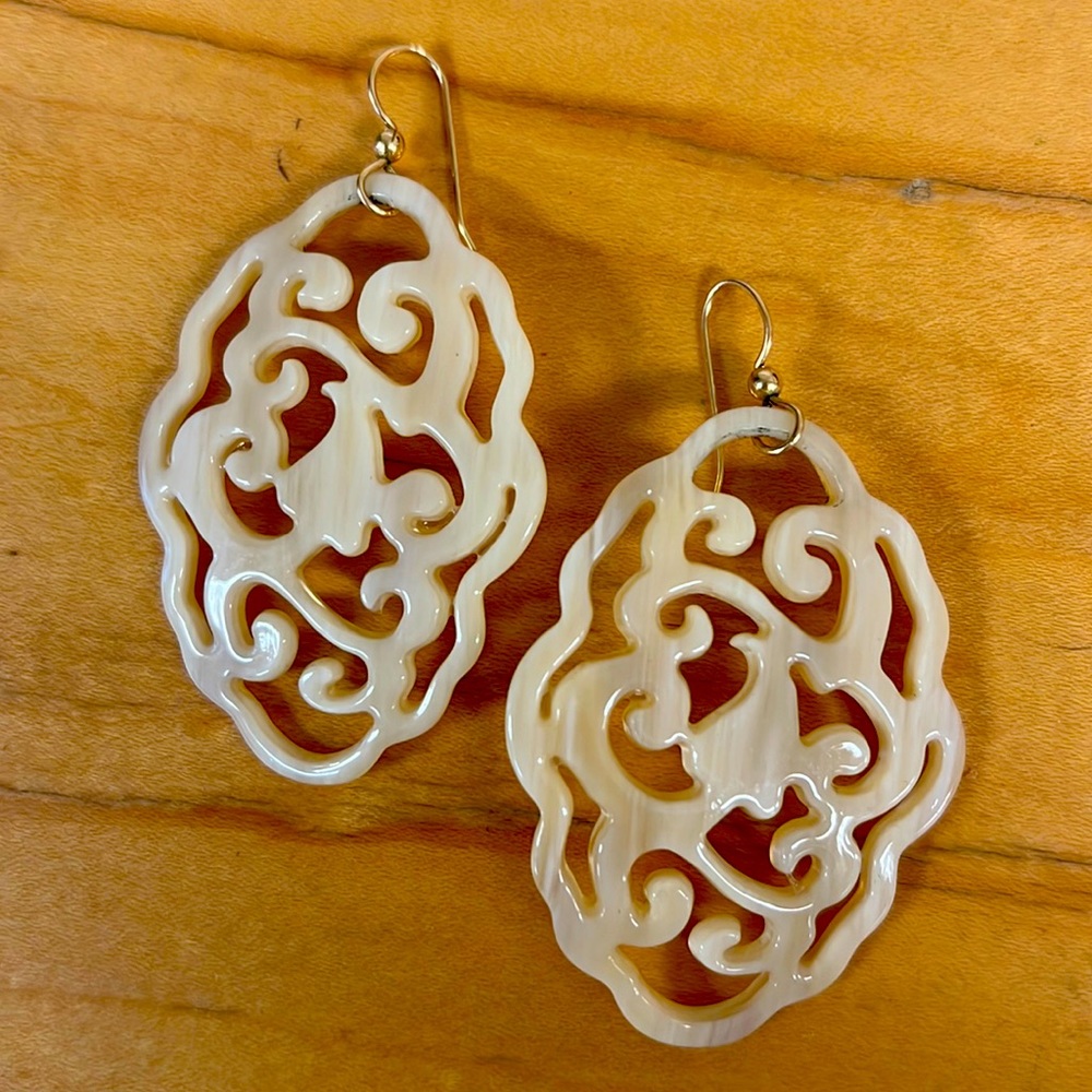 Cream Tortoise Medallion Earring